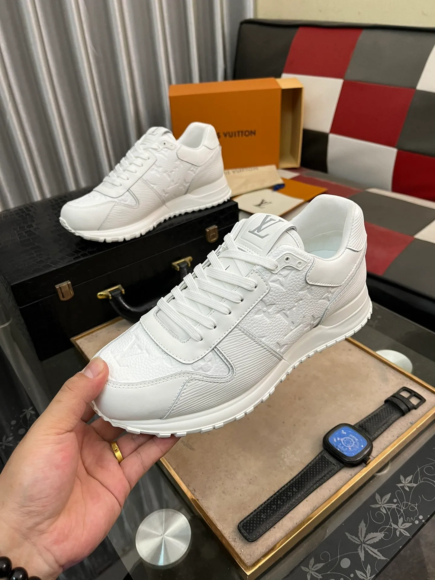 Men's shoes 💰540⌚️⌚️LV Louis Vuitton. The latest fashionable casual shoes are popular in physical stores. New spring and summer comfortable imported custom original cowhide, unique jacquard fabric element design. With sheepskin lining, Lv original base, [sun][sun] high-end packaging and high quality💪Details determine quality, code number 38-44